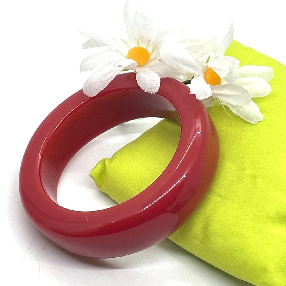 Very Vintage Red Bakelite Bangle